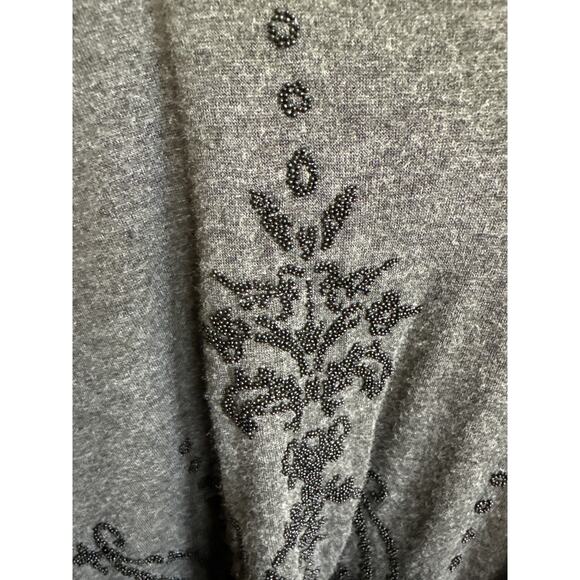 MEL & MO Women's Gray Floral Textured Faux Twinset Top - Picture 8 of 8